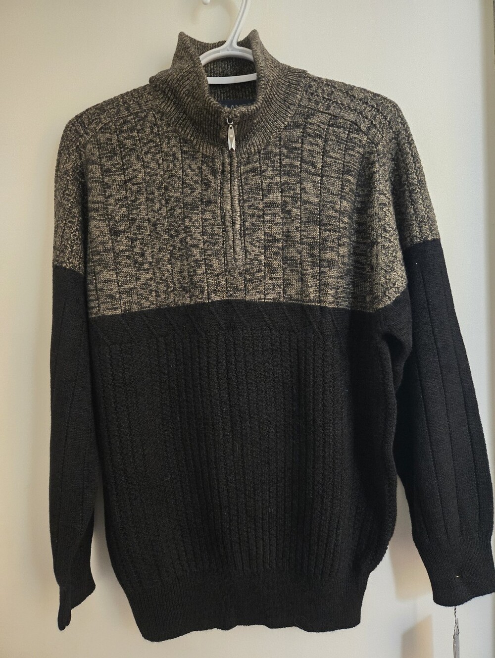 Men's Half-Zip Two-Tone Knit Sweater - M